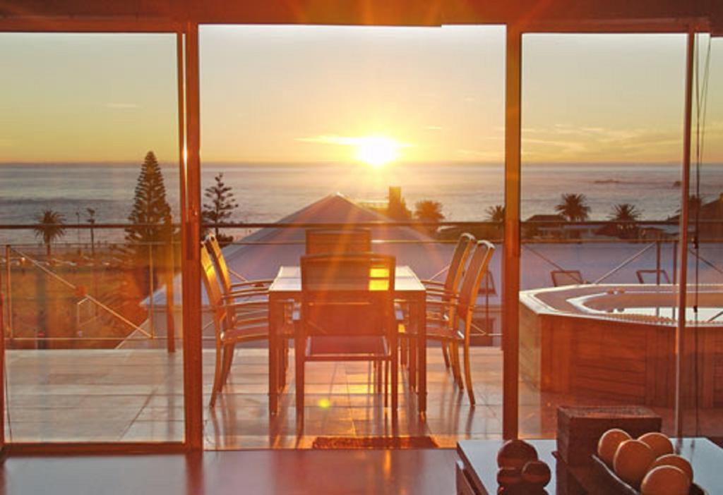 Beachside Villa & Penthouse Κέιπ Τάουν Εξωτερικό φωτογραφία