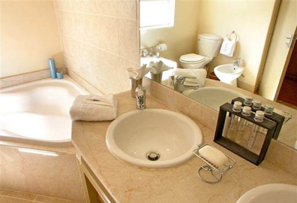 Beachside Villa & Penthouse Κέιπ Τάουν Δωμάτιο φωτογραφία